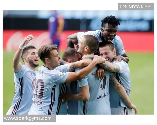 足球明星精彩瞬间回顾足球比赛中的绝妙进球与战术分析视频合集